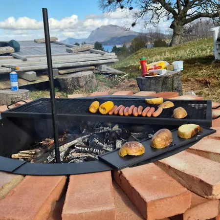 Nygjerdet Gossen Gossa
